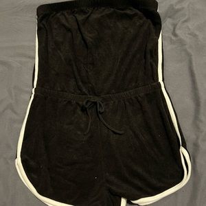 Retro looking tube top romper